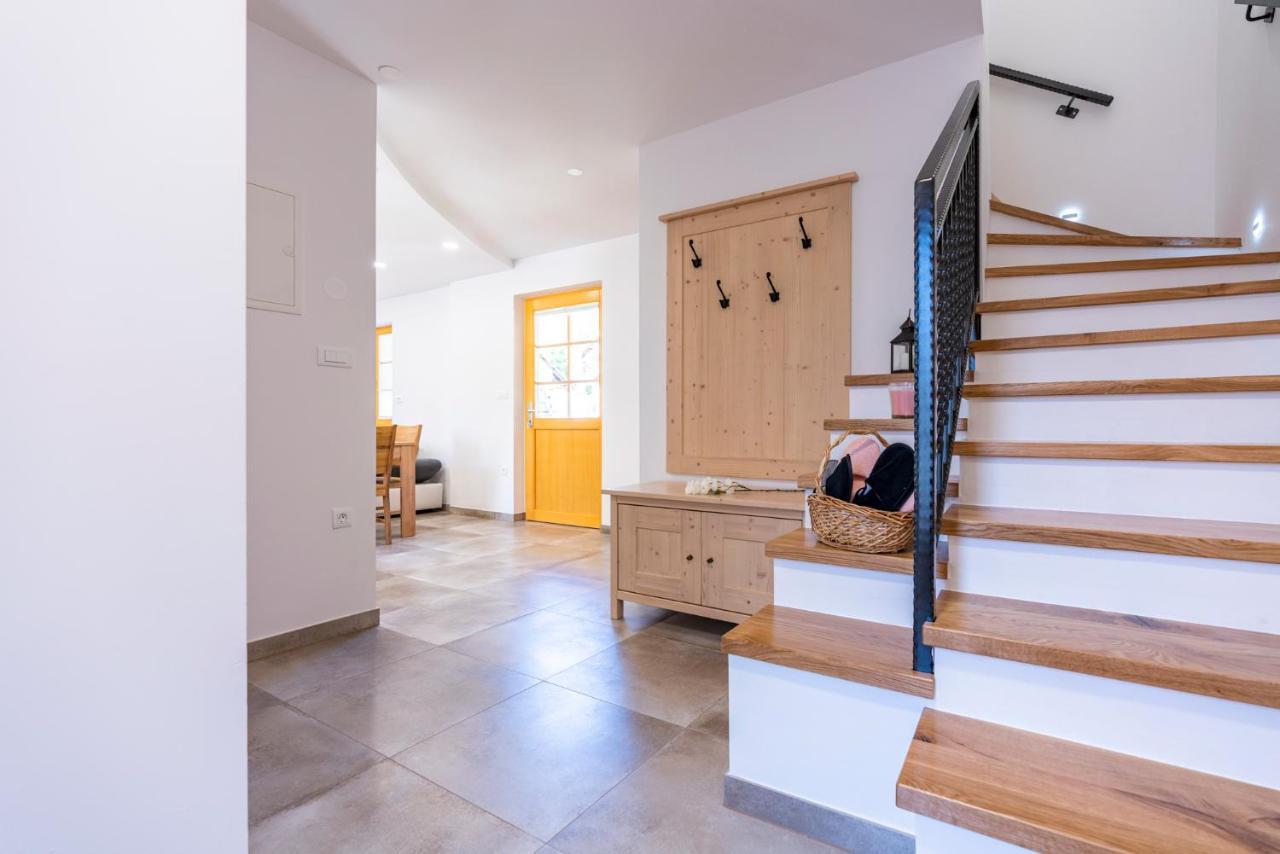 Holiday House Zupanc ボーヒニ エクステリア 写真